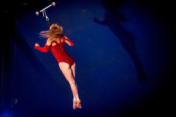 Rebecca Ostroff a trapeze artist - Foto, Imagem