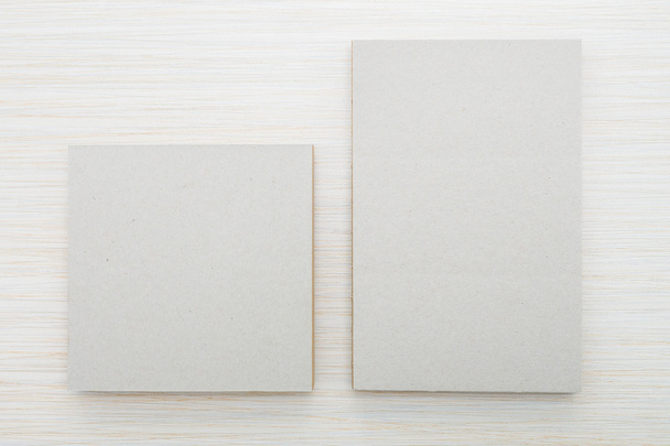 Cuaderno en blanco maqueta hasta
 - Foto, imagen