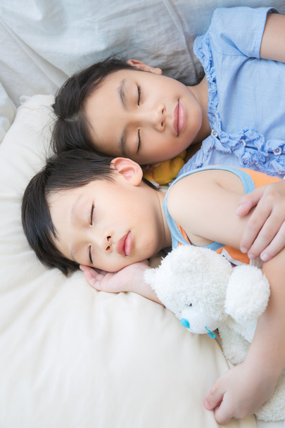 Азія спільний сон дитини
 - Фото, зображення