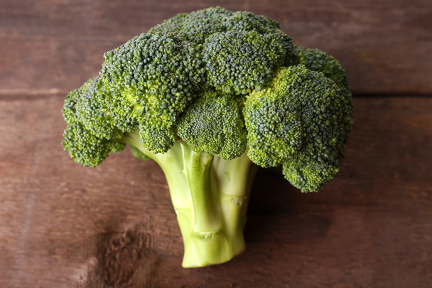 Fresh broccoli on wooden background - Fotografie, Obrázek