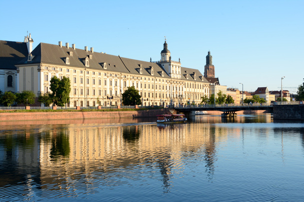 University building at Odra river in Wroclaw, Poland - 写真・画像