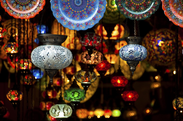 Farbenfrohe arabische Laternen - Foto, Bild