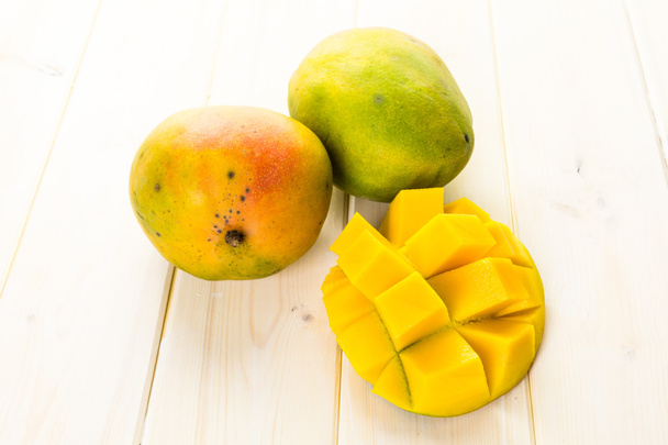 Čerstvé bio mango - Fotografie, Obrázek