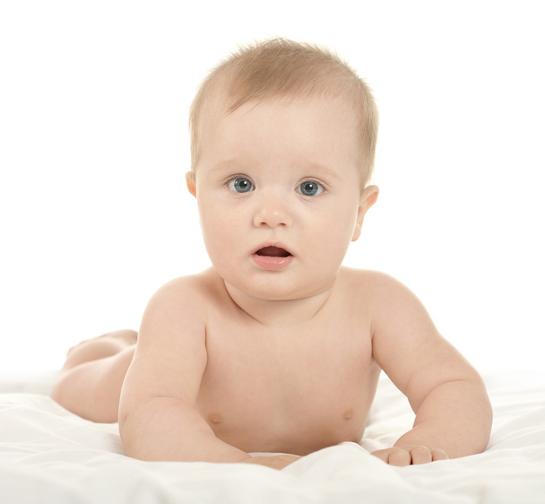 entzückendes Baby Mädchen auf Decke - Foto, Bild