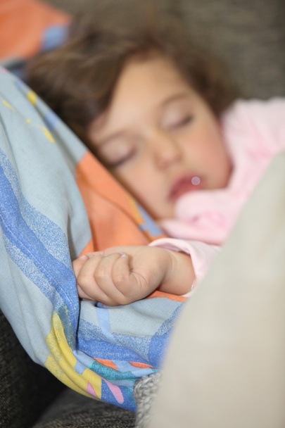 Little girl fast asleep - Фото, зображення