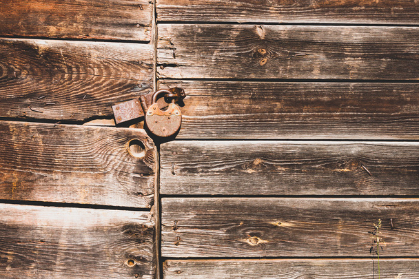 Rusty lock on an old door (horizontal) - Foto, Imagem