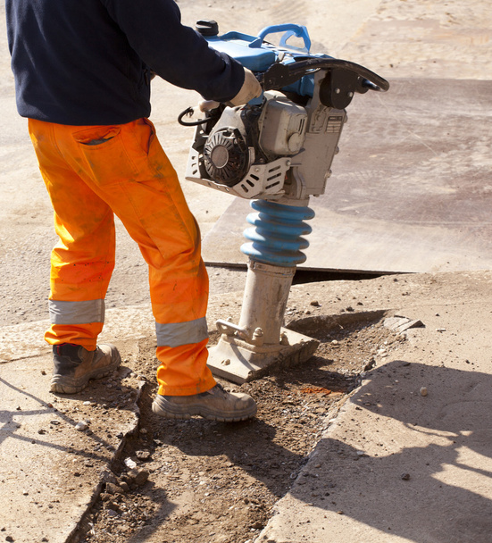 Arbeiter mit Presslufthammer - Foto, Bild