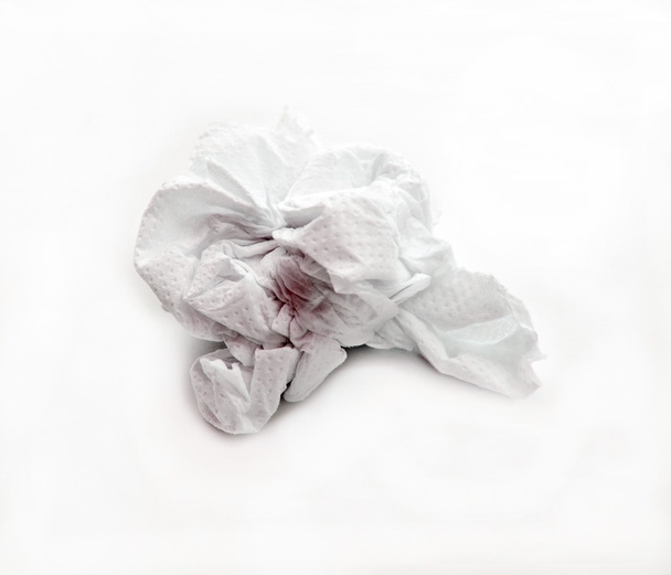 servilleta arrugada sobre fondo blanco
 - Foto, imagen