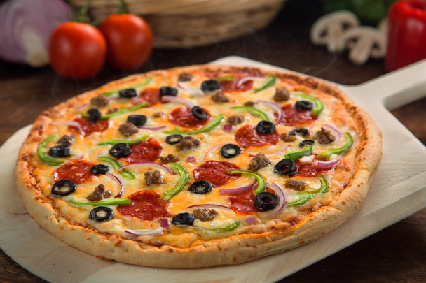 Detailní záběr úžasný jen nejvyšší pizzy vyrobených z zahradní přísady nejlepší kuchař - Fotografie, Obrázek