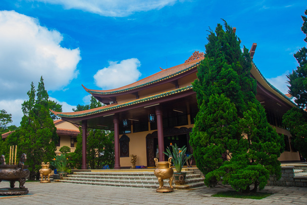 Buddhist complex PAAs Lamy.Vietnam Dalat. - 写真・画像