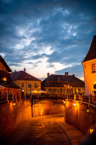Vista notturna sulla città di Sibiu
 - Foto, immagini