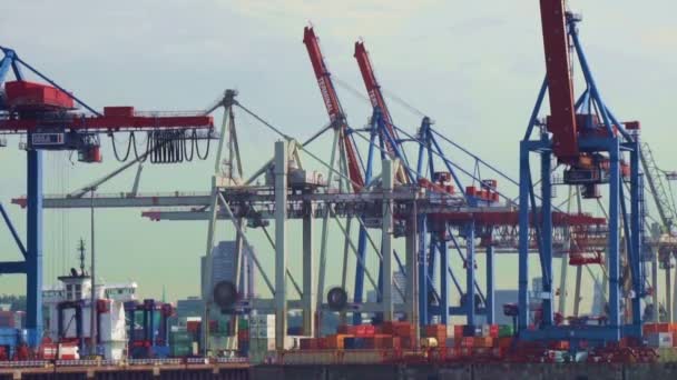 Port de Hambourg
 - Séquence, vidéo