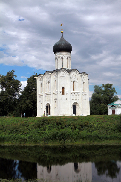 The Church of the Intercession of the Holy Virgin on the Nerl River - Foto, afbeelding