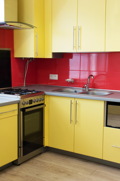sárga konyha  - Fotó, kép
