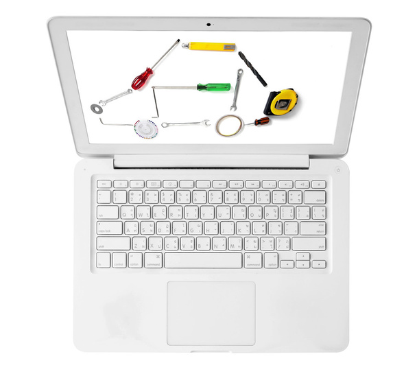 Изображение инструментов DIY на ноутбуке белого цвета
 - Фото, изображение