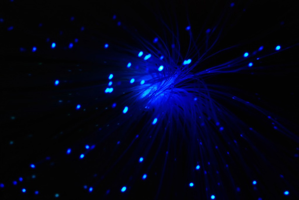 blauwe optische vezel - Foto, afbeelding