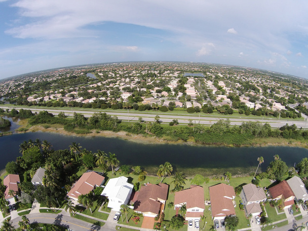 Заміських будинках в Південній Флориді повітряні - Фото, зображення