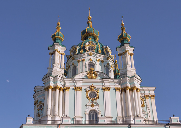 Iglesia barroca de San Andrés en Kiev, Ucrania
 - Foto, Imagen