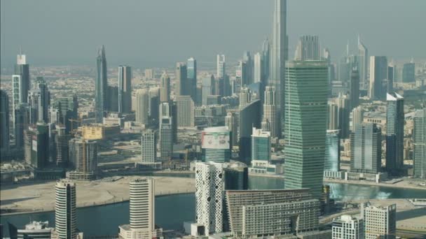 Wolkenkratzer im Stadtzentrum von Dubai Burj Khalifa - Filmmaterial, Video