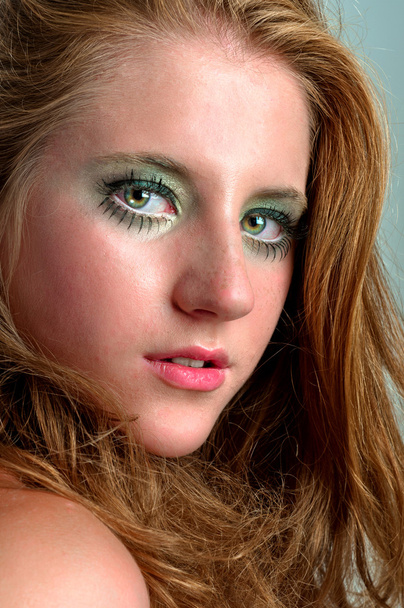 Young fashion model with attractive makeup - Foto, Bild
