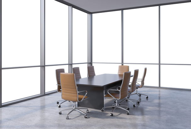 Panoramatické konferenční místnost v moderní kancelářské, vyrovnat prostoru pohled z oken. Hnědá židle a černou tabulku. 3D vykreslování. - Fotografie, Obrázek