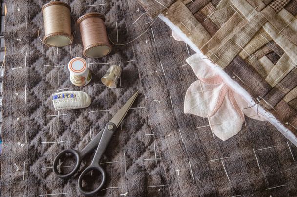 Accesorios de sastrería Hobby. Kit de manualidades de costura, acolchado
 - Foto, Imagen