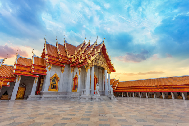 The Marble Temple, Wat Benchamabopit Dusitvanaram in Bangkok, Thailand - Photo, Image