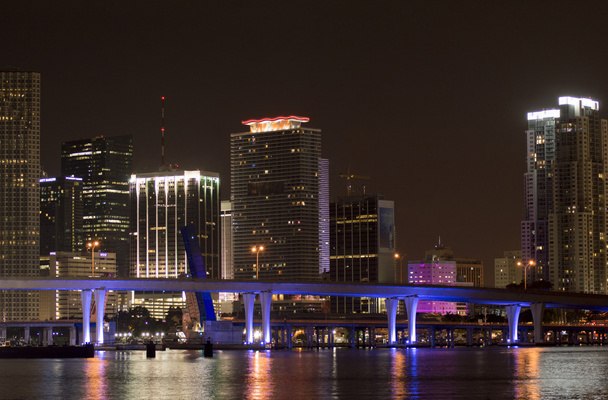 Miami nacht skyline deel 2 - Foto, afbeelding