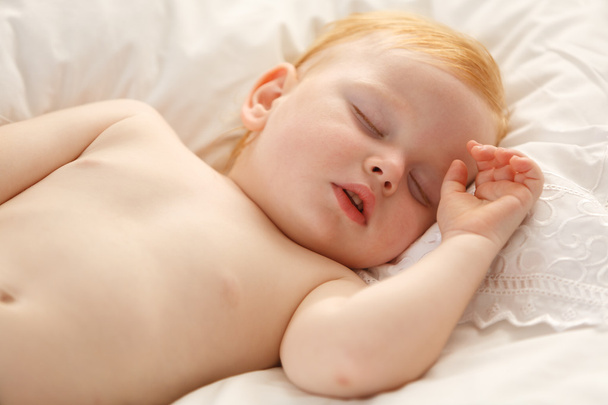 Baby sleeping on pillow - Фото, зображення