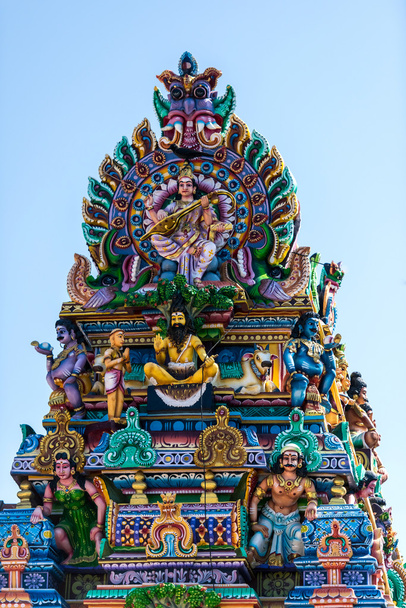 Schöne Statuen im Tempel - Foto, Bild