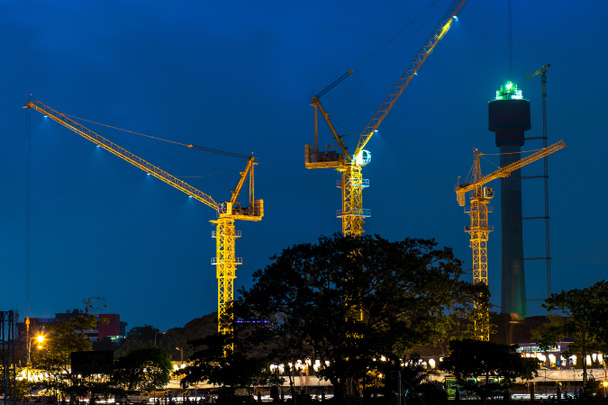 Colombo skyline w nocy - Zdjęcie, obraz