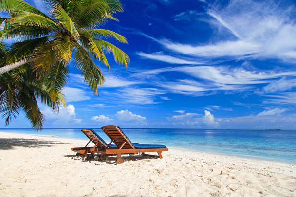 Dvě židle na tropické pláži - Fotografie, Obrázek