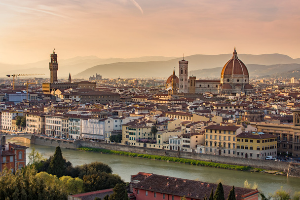 Firenze paesaggio urbano in Toscana, Italia
 - Foto, immagini
