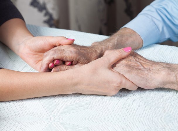 Care is at home of elderly. - Foto, Bild