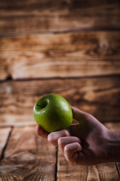 apples on a wooden background - Fotografie, Obrázek