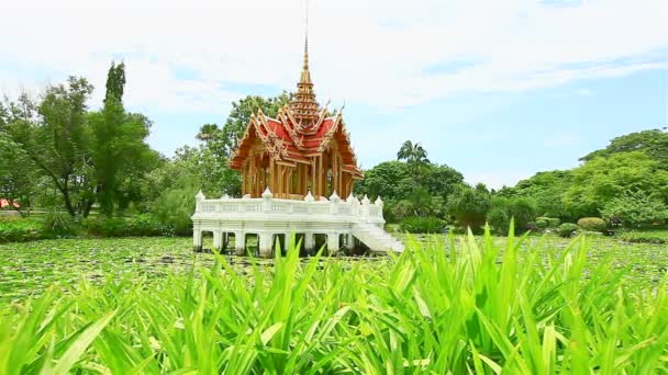 Tajski świątyni na wodzie - Materiał filmowy, wideo