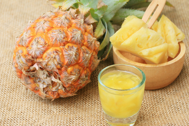 ананасовый сок
 - Фото, изображение
