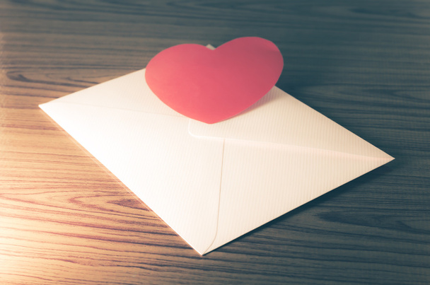 red heart with pink envelope - Фото, зображення