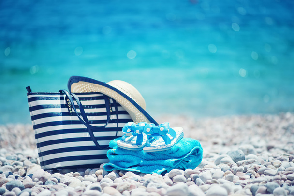 blue towel on sea beach - Zdjęcie, obraz