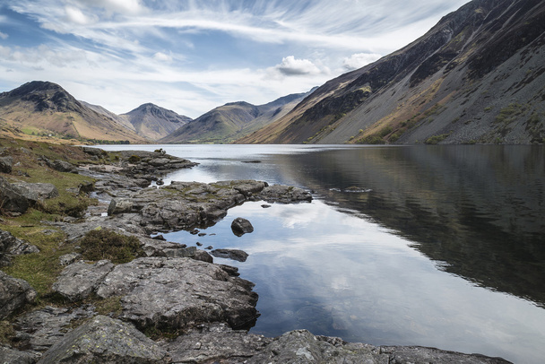 Stunning landscape of Wast Water and Lake District Peaks on Summ - Photo, Image