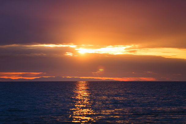アランヤの湾の夕日 - 写真・画像