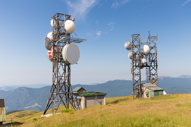 antennit vuorilla
 - Valokuva, kuva