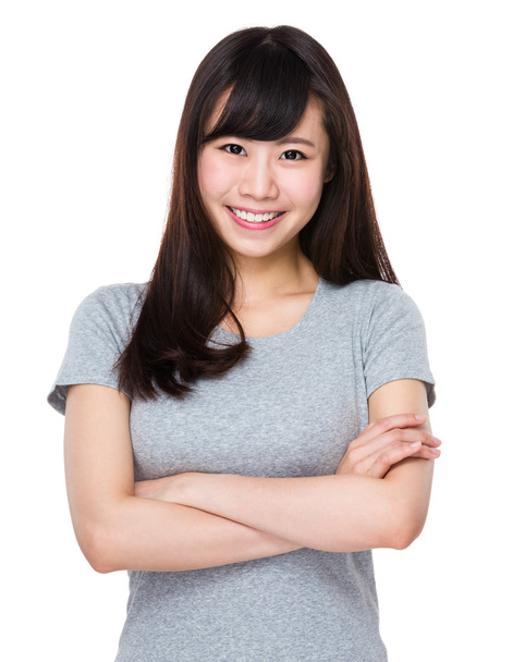 Azjatycki młoda kobieta w szary t-shirt - Zdjęcie, obraz