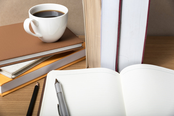 Open notebook with coffee cup - Foto, imagen