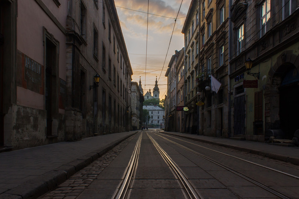 Львова, Історичний район, чудовий sunrise - Фото, зображення