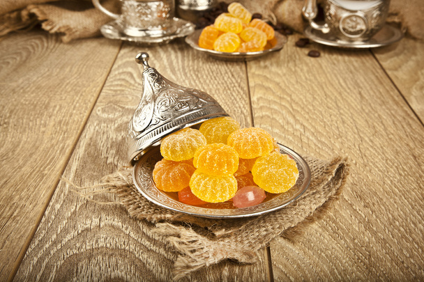 Perinteinen ilo turkkilainen makea karkki Ramadan (ramazan) ruoka
 - Valokuva, kuva