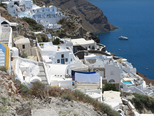 Isla de Santorini Grecia - hermosa casa típica con wal blanco
 - Foto, imagen