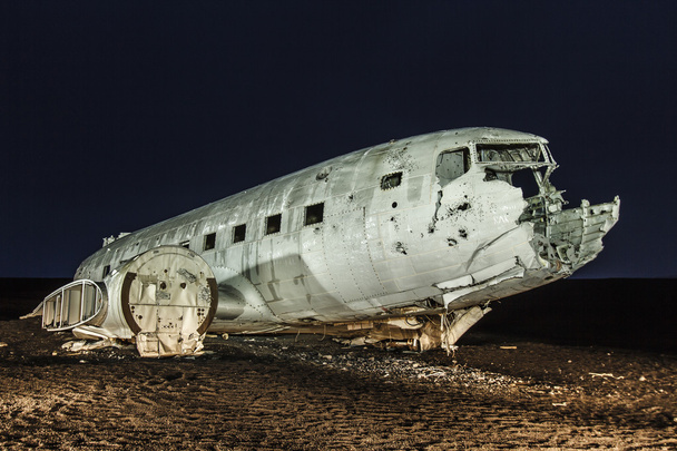 Verlassenes Flugzeug in Island - Foto, Bild