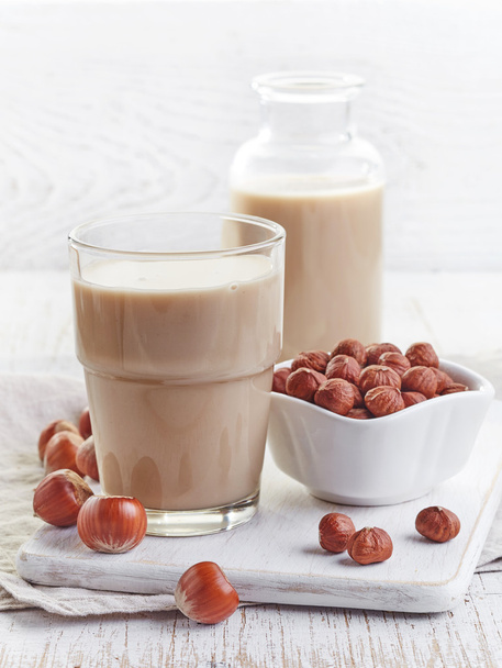 Hazelnut milk - Φωτογραφία, εικόνα