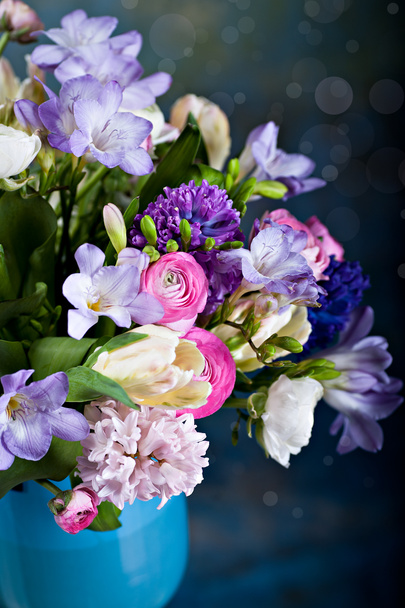 букет весняних квітів
 - Фото, зображення